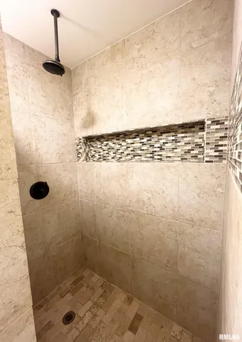 $170,000 | 1845 Cedar Street, Jacksonville, IL 62650