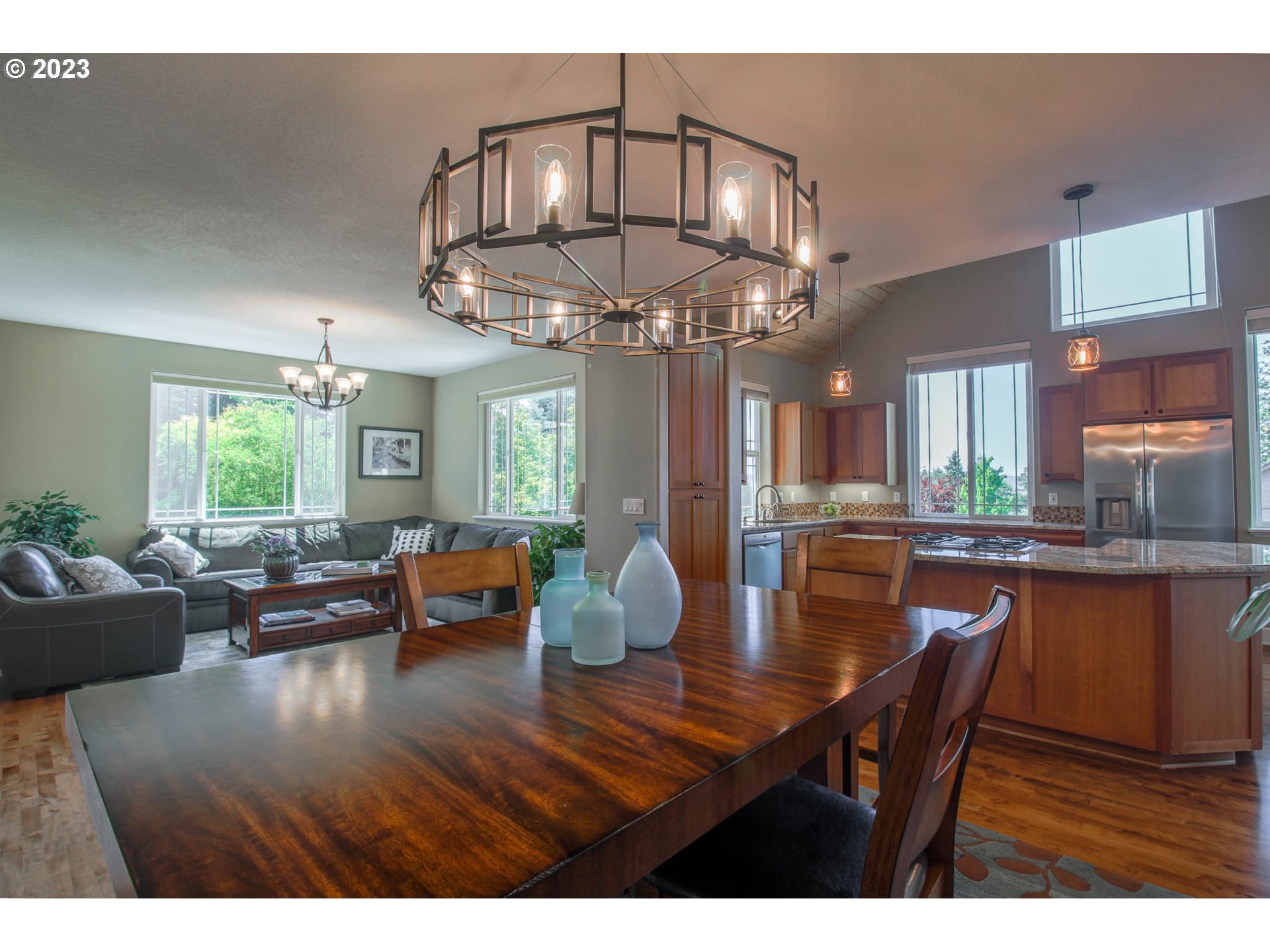 2685 Ridgemont Drive Eugene, OR 97405 - Photo 12 of 42 Gallery Image 12