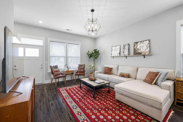 $2,600 | 2115 Union Avenue, Chattanooga, TN 37404