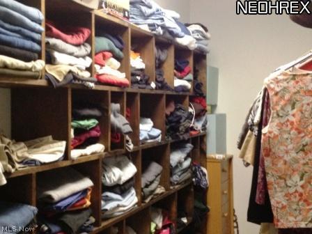 5200 Unger Road Atwater, OH 44201 - Photo 19 of 25 Here's that walk-in closet that was on your "must have" list!