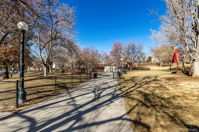 $1,300 | 590 Logan Street, Unit 309, Denver, CO 80203