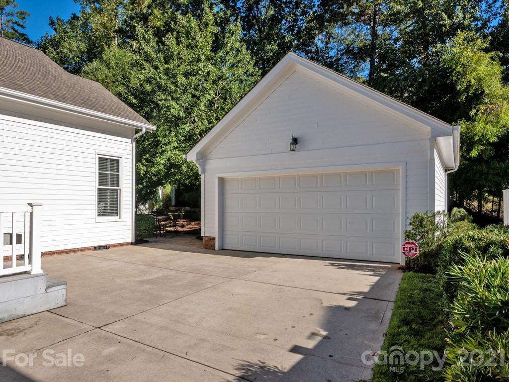 1050 Gardenia Street Fort Mill, SC 29708 - Photo 5 of 38 Gallery Image 5