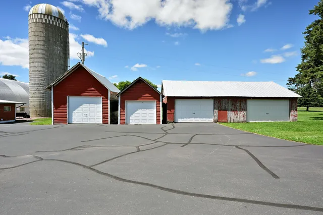 $649,900 | 2451 25th Avenue, Rice Lake, WI 54868