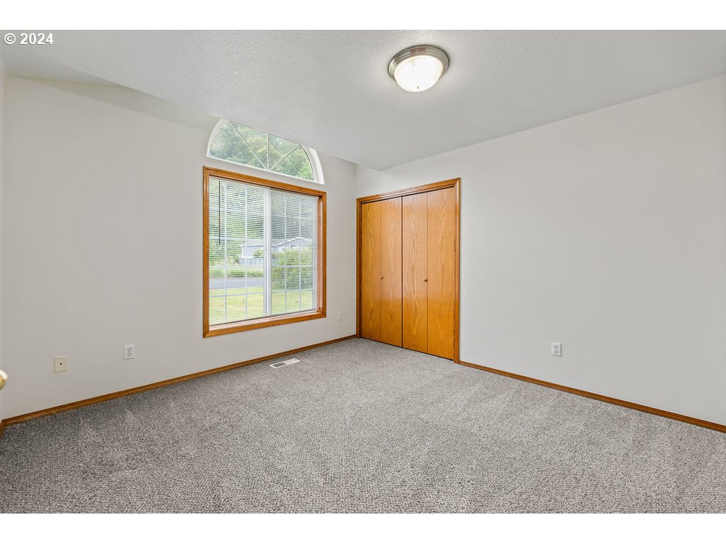 524 Insel Road Woodland, WA 98674 - Photo 7 of 35 Gallery Image 7