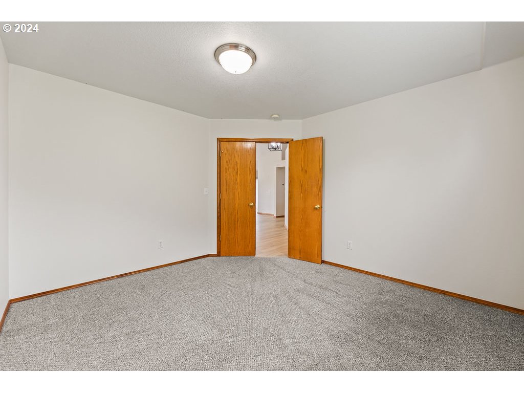 524 Insel Road Woodland, WA 98674 - Photo 8 of 35 Gallery Image 8