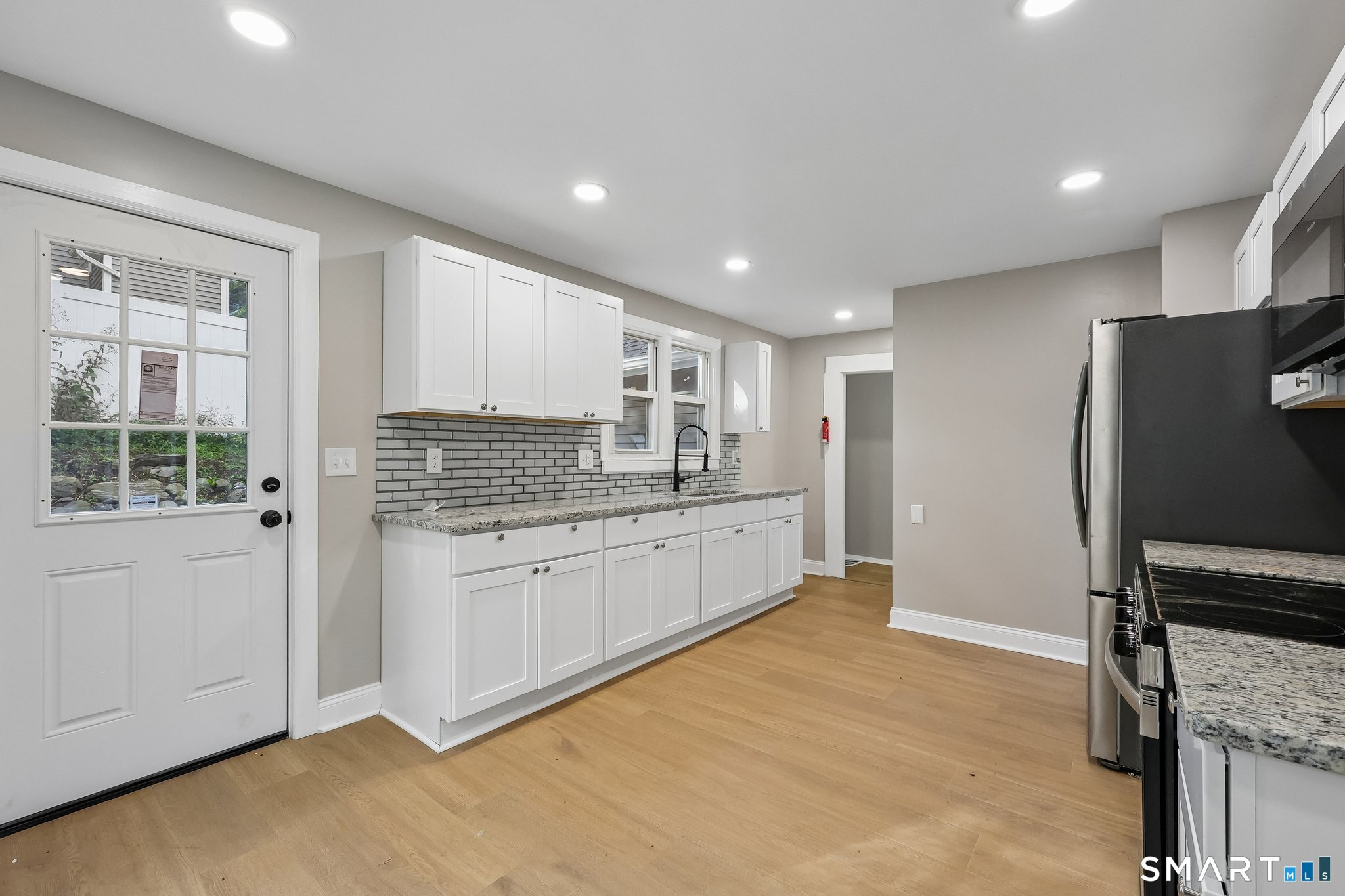 34 Springdale Avenue Waterbury, CT 06708 - Photo 7 of 22 Gallery Image 7