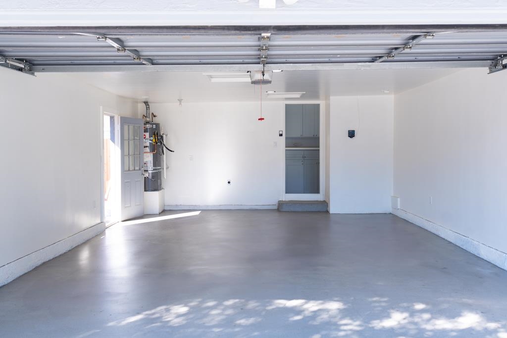 2275 Dover Avenue Fairfield, CA 94533 - Photo 6 of 9 a view of a garage