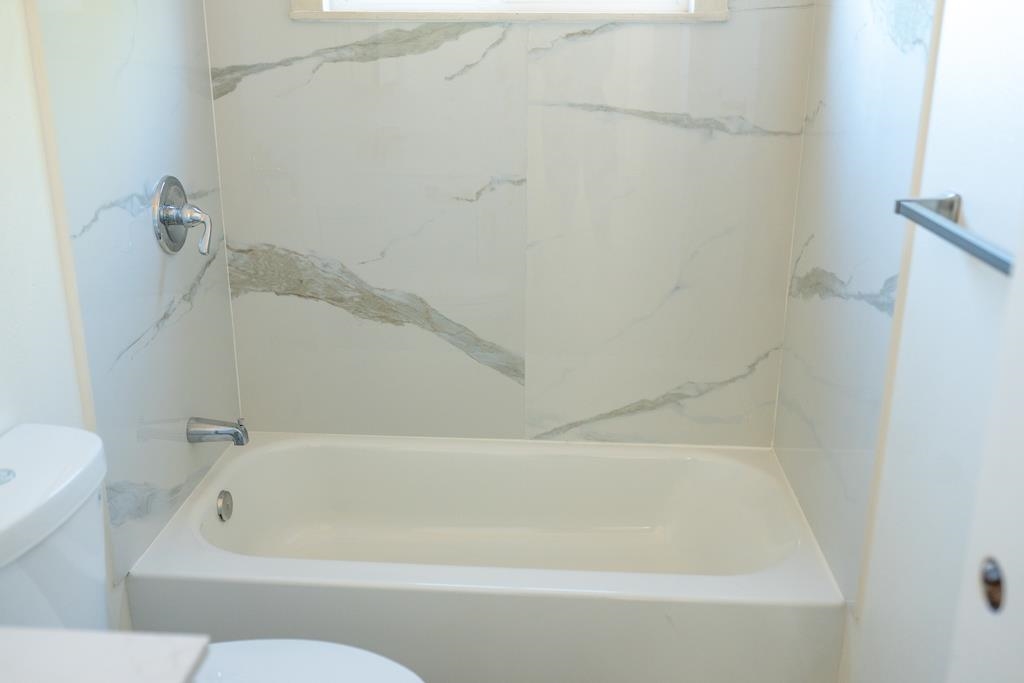 2275 Dover Avenue Fairfield, CA 94533 - Photo 9 of 9 a bathroom with a bathtub