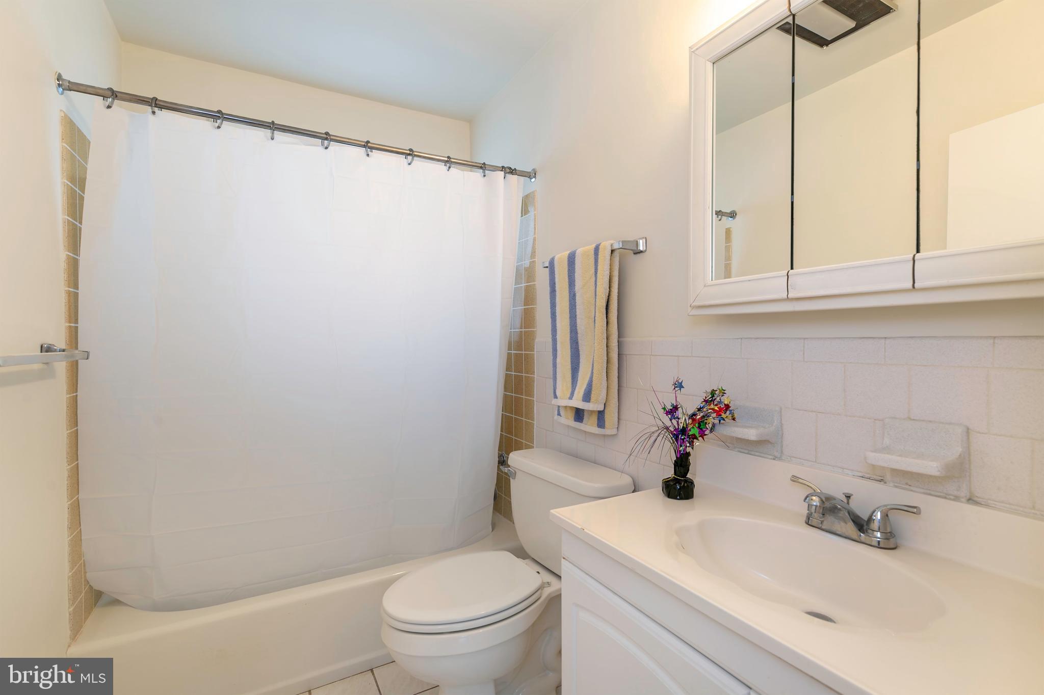 1307 N Road Severna Park, MD 21146 - Photo 12 of 32 Full bathroom with tub/ shower