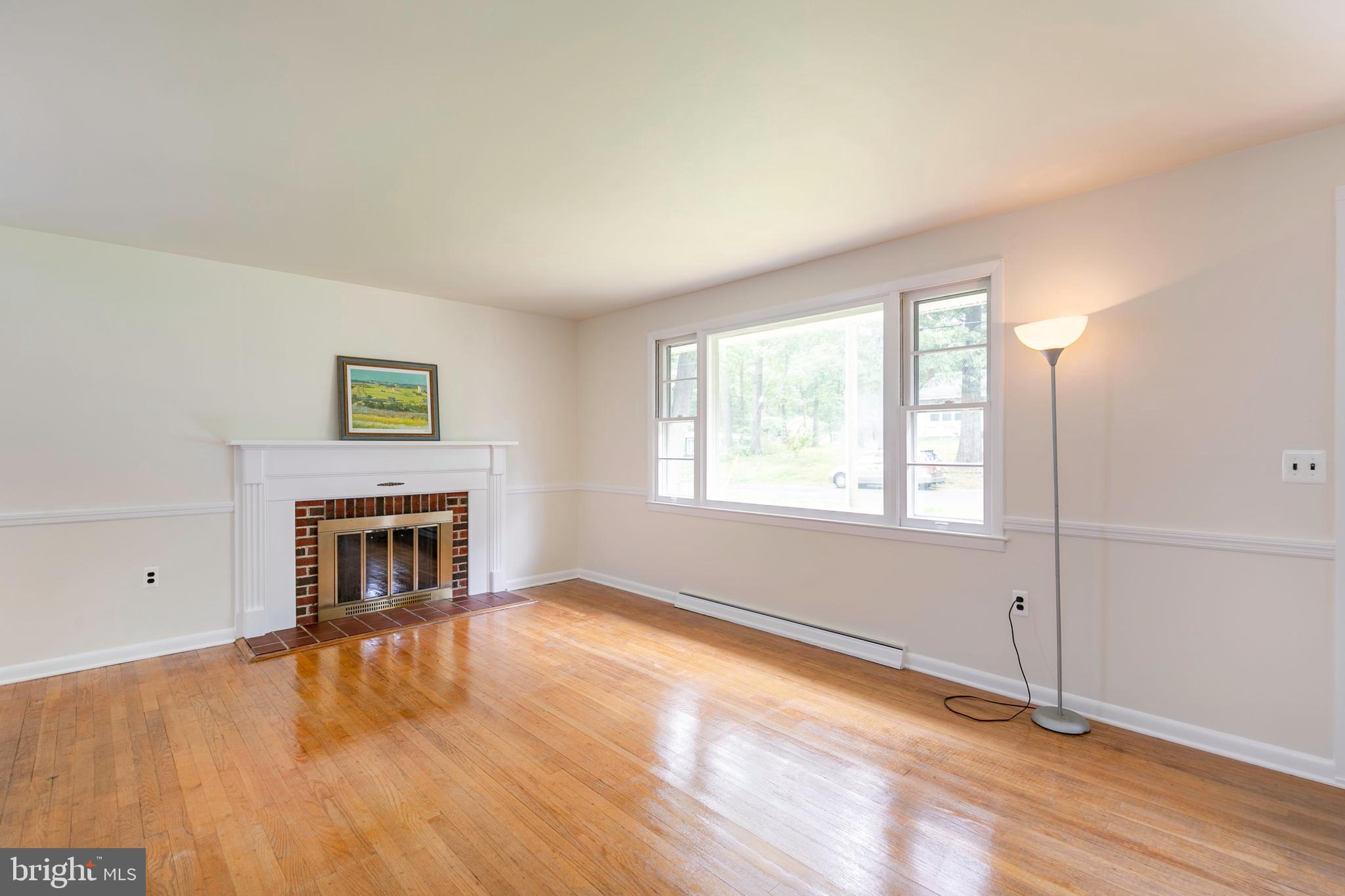 1307 N Road Severna Park, MD 21146 - Photo 3 of 32 Living room with picture window