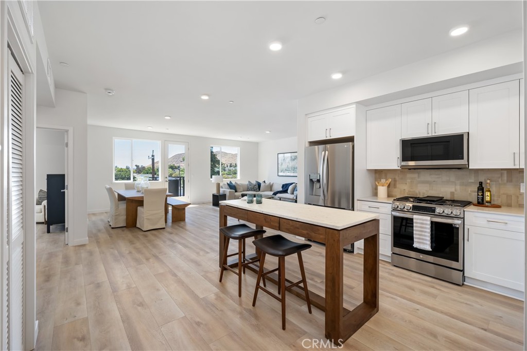 2475 Victoria Avenue San Luis Obispo, CA 93401 - Photo 10 of 26