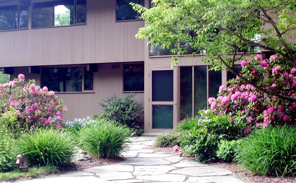 5 Butler Road Stockbridge, MA 01262 - Photo 2 of 22 a front view of house with yard