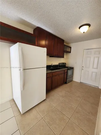 $950 | 4131 Commercial Drive, Sebring, FL 33870