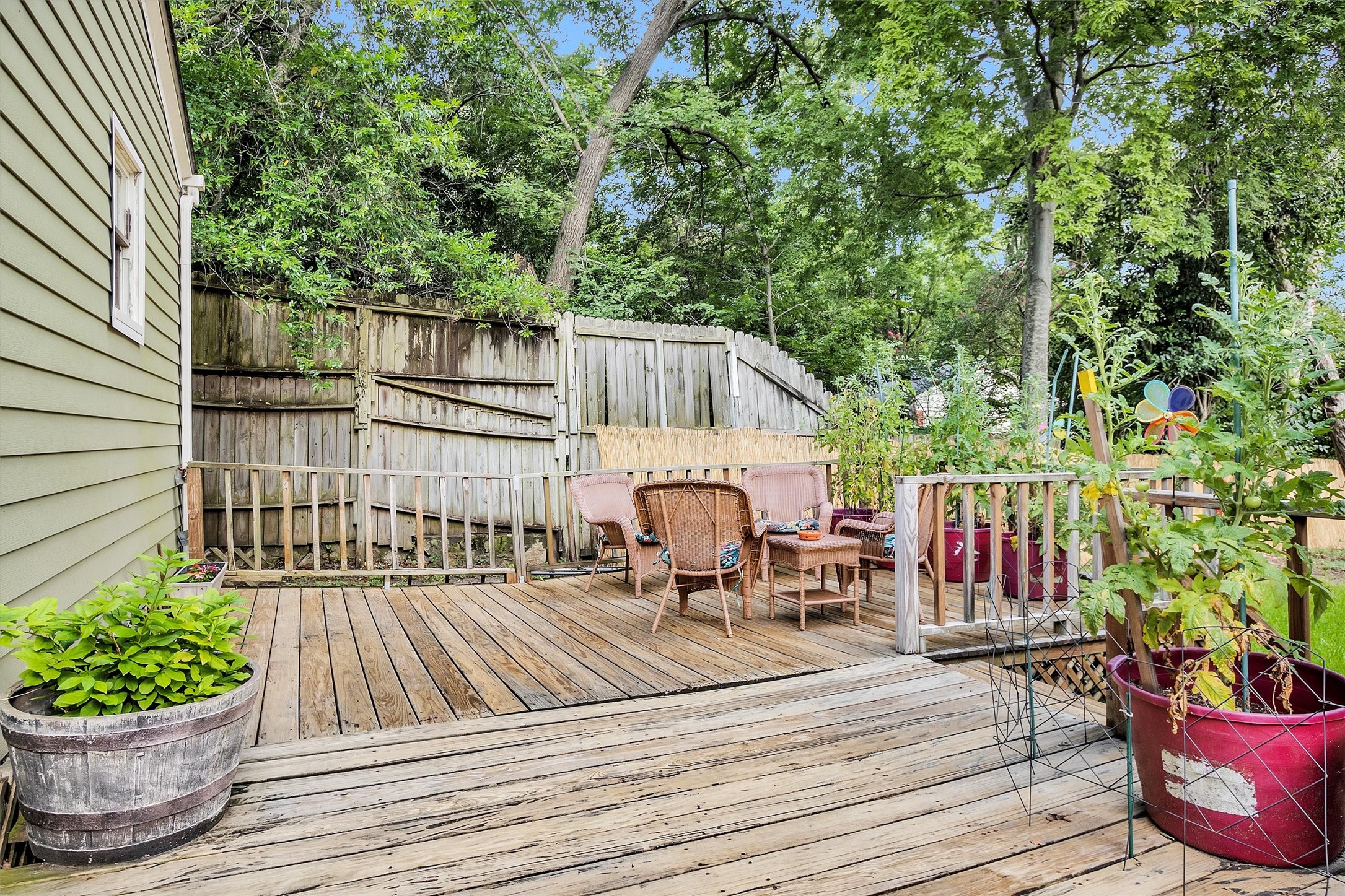 1720 18th Street Huntsville, TX 77340 - Photo 28 of 37 a view of a chair and table on the wooden floor