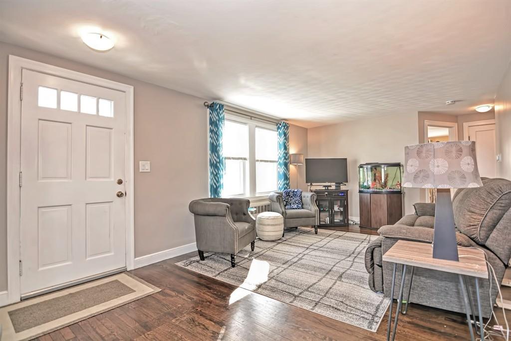 61 Katherine Road Stoneham, MA 02180 - Photo 3 of 34 Gallery Image 3