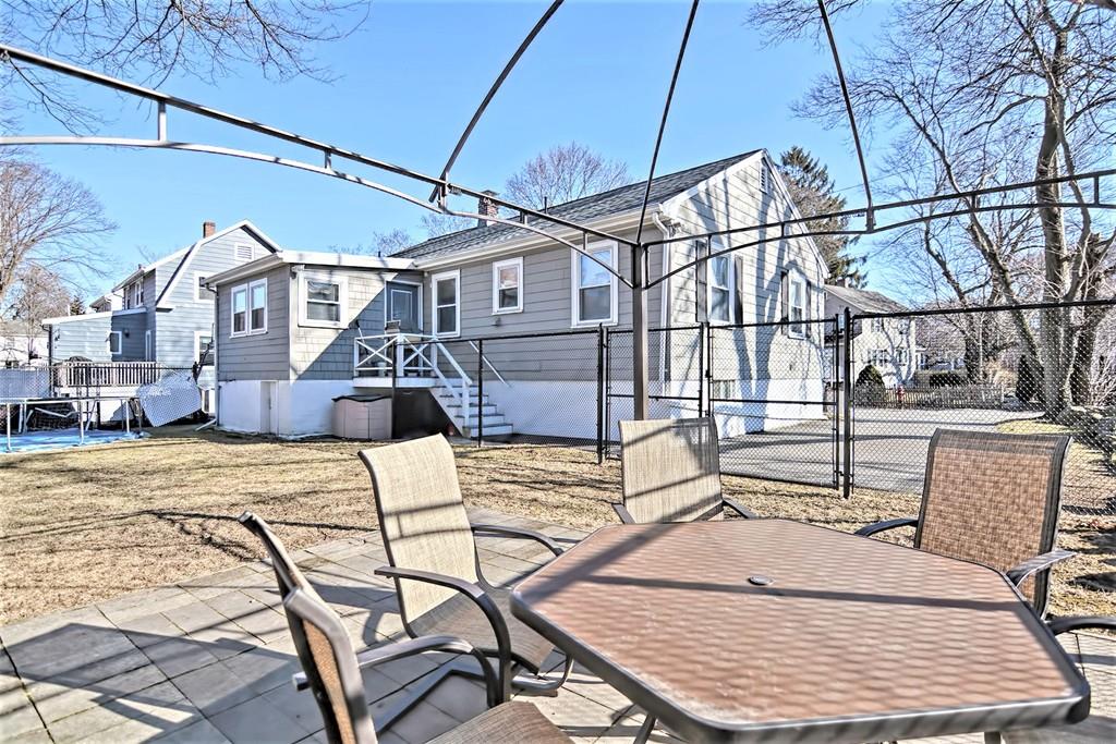 61 Katherine Road Stoneham, MA 02180 - Photo 33 of 34 Gallery Image 33