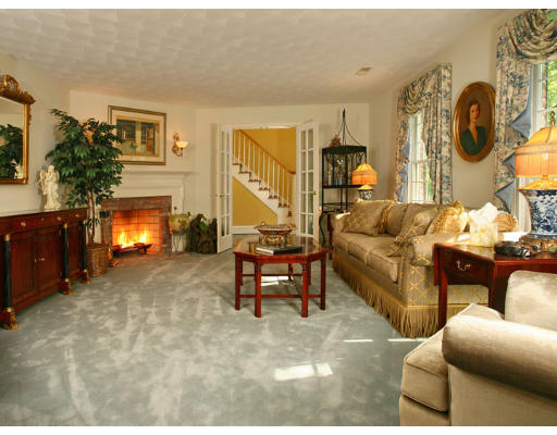 2 Chapin Road Upton, MA 01568 - Photo 9 of 28 Gallery Image 9
