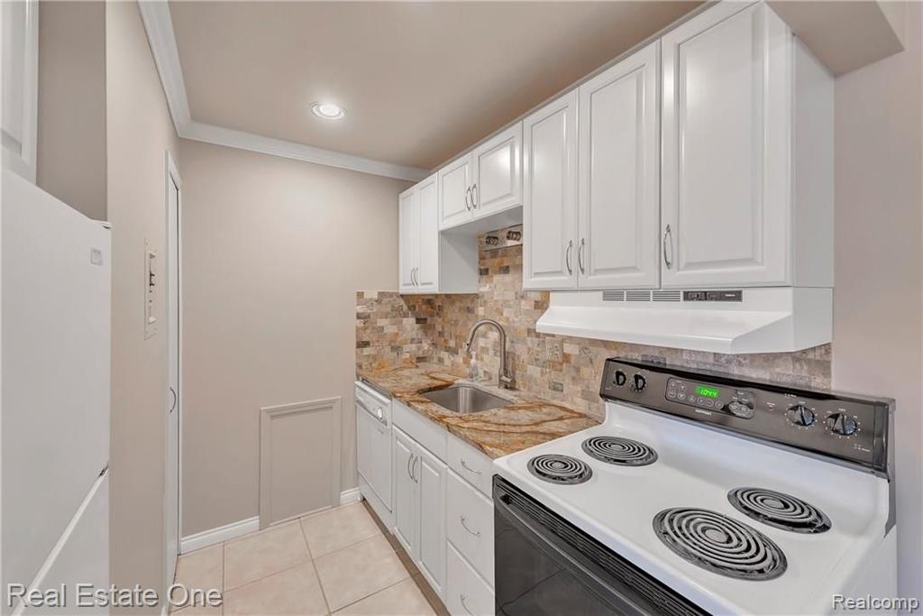 803 Plate Street Rochester, MI 48307 - Photo 7 of 22