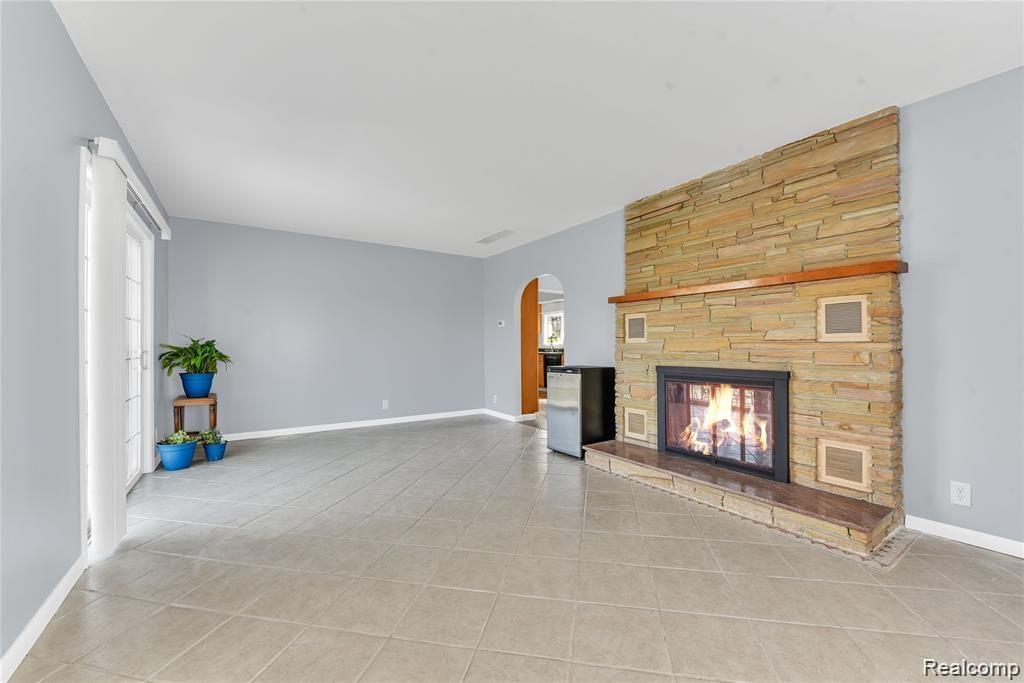 4760 Allore Road Newport, MI 48166 - Photo 8 of 40 kj4Pqfpo.jpeg