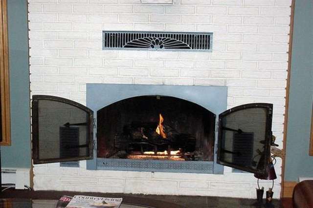 5005 Lakeshore Road Lexington, MI 48450 - Photo 17 of 25 31030795-16.JPG