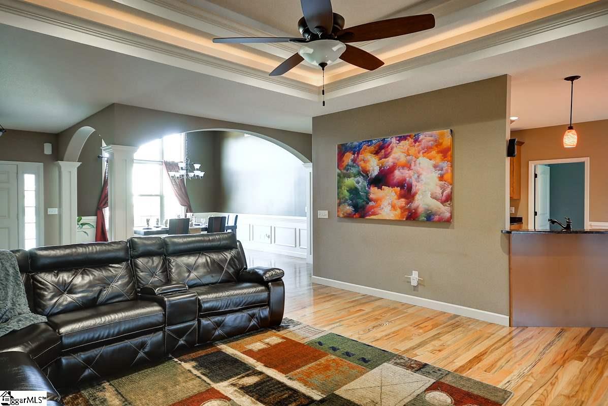 343 Mellow Way Greer, SC 29651 - Photo 4 of 36 Gallery Image 4