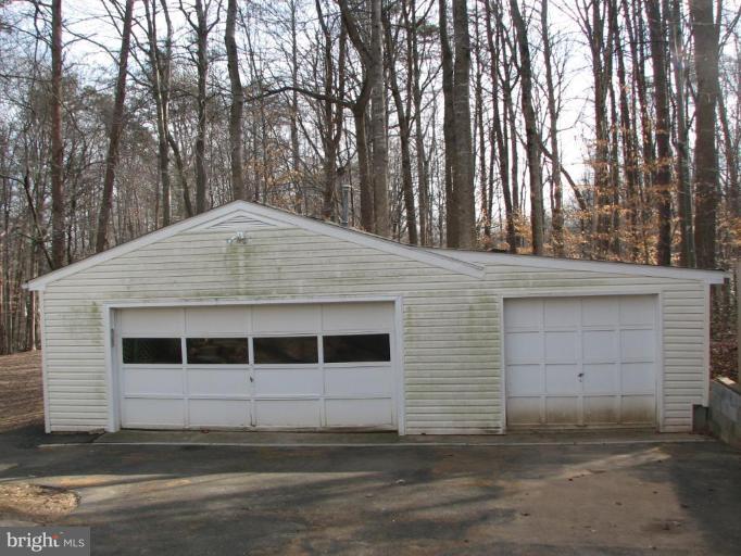 12047 Kahns Road Manassas, VA 20112 - Photo 5 of 8 Garage 2