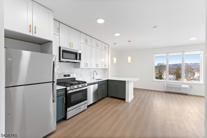 321 East 3rd Street, Unit 508 Plainfield, NJ 07060 - Photo 11 of 27