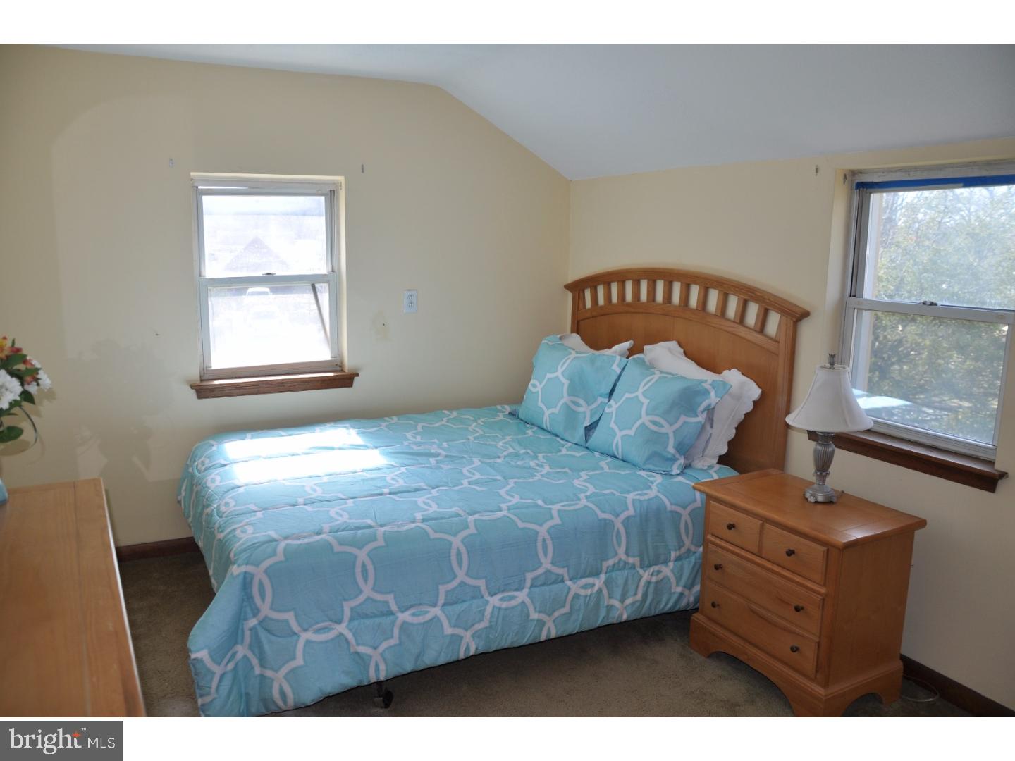127 Redford Road Oreland, PA 19075 - Photo 9 of 22 Gallery Image 9