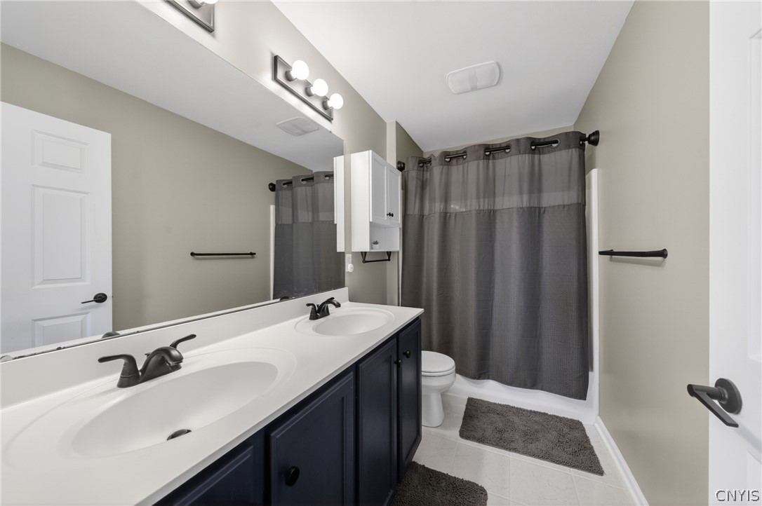 5467 Congleton Circle Clay, NY 13041 - Photo 28 of 37