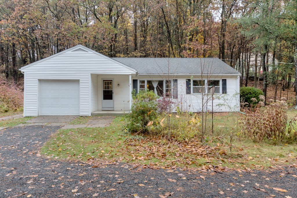 3 Wall Road Holyoke, MA 01040 - Photo 3 of 34