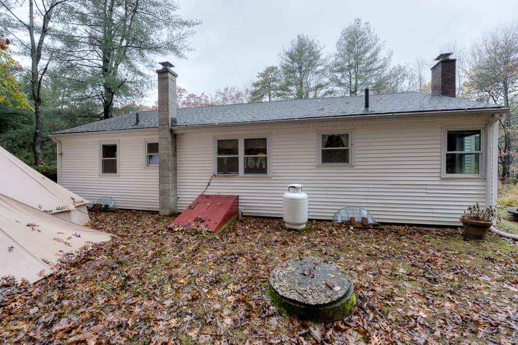 3 Wall Road Holyoke, MA 01040 - Photo 33 of 34