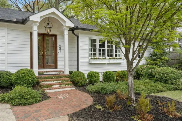 $1,495,000 | 951 Northcliffe Drive Northwest, Atlanta, GA 30318