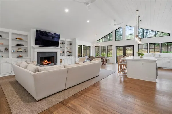 $1,495,000 | 951 Northcliffe Drive Northwest, Atlanta, GA 30318