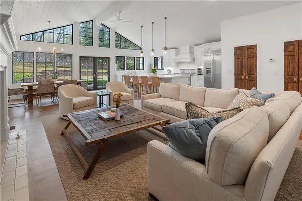 $1,495,000 | 951 Northcliffe Drive Northwest, Atlanta, GA 30318