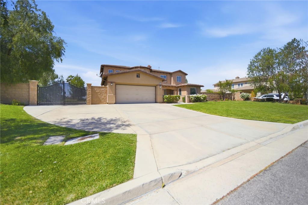 8052 Citricado Lane Riverside, CA 92508 - Photo 4 of 51