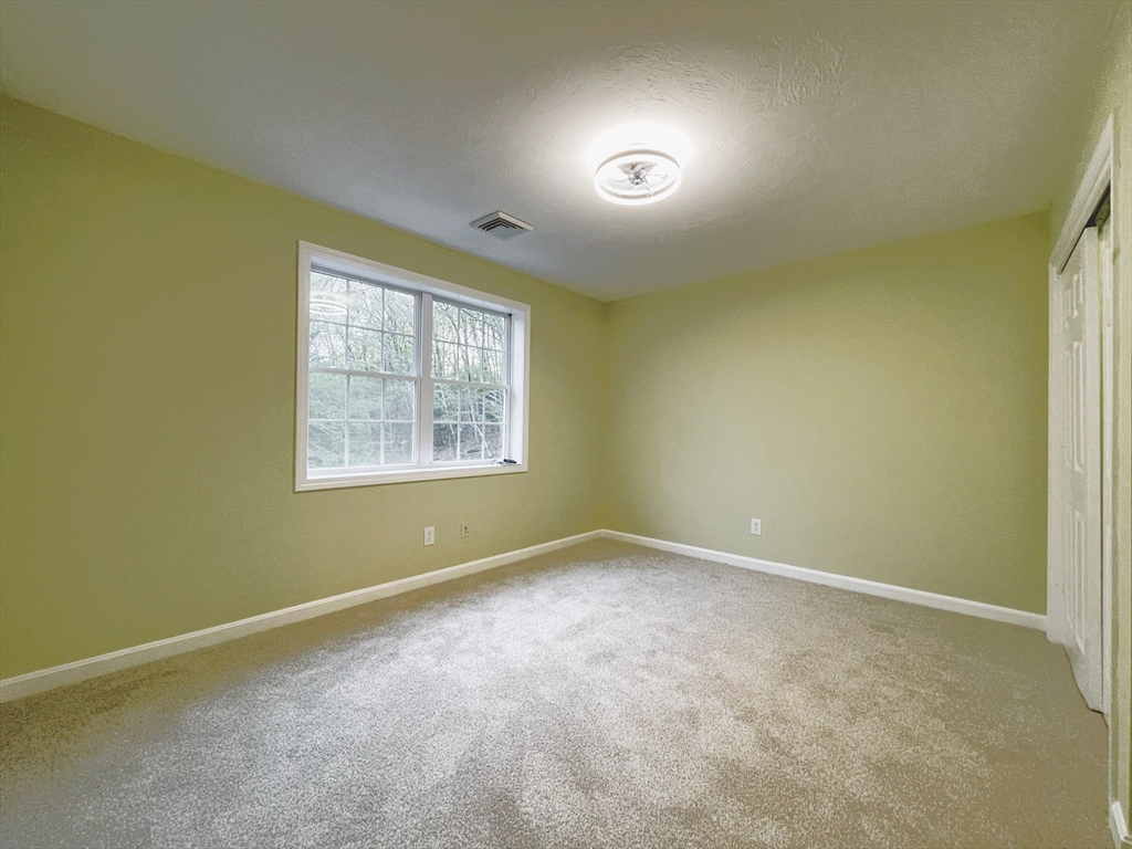 44 New Boston Road Dudley, MA 01571 - Photo 24 of 40