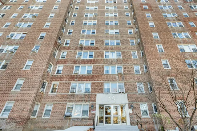 $176,455 | 60 Knolls Crescent, Unit 6L | Spuyten Duyvil