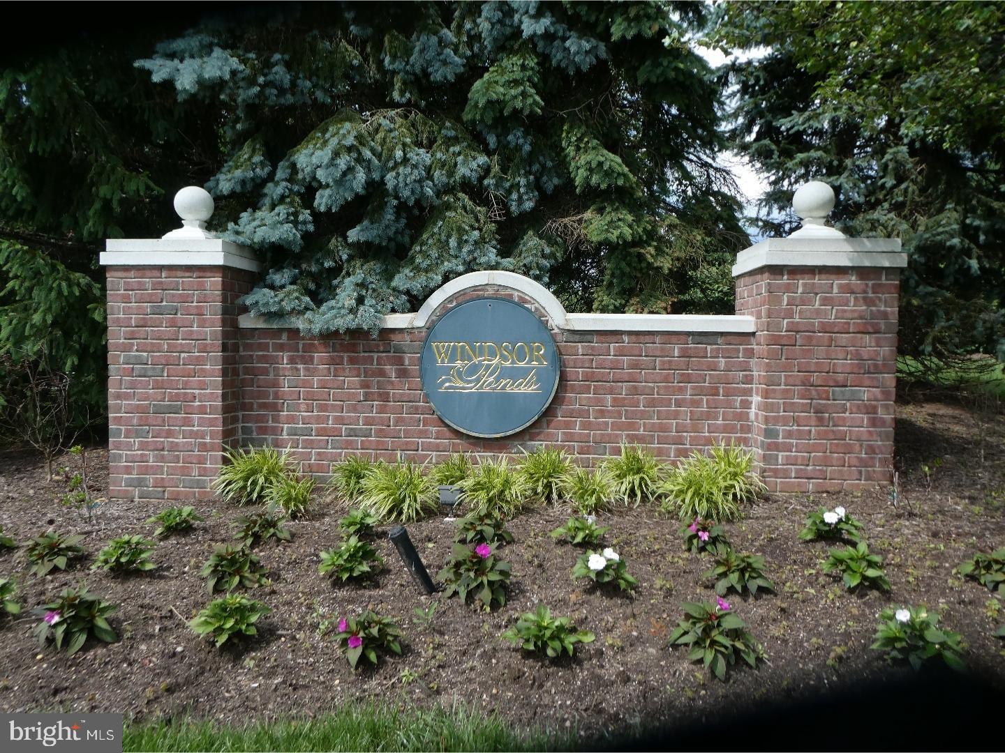 6 York Road Princeton Junction, NJ 08550 - Photo 2 of 54 Entrance to Windsor Ponds Development