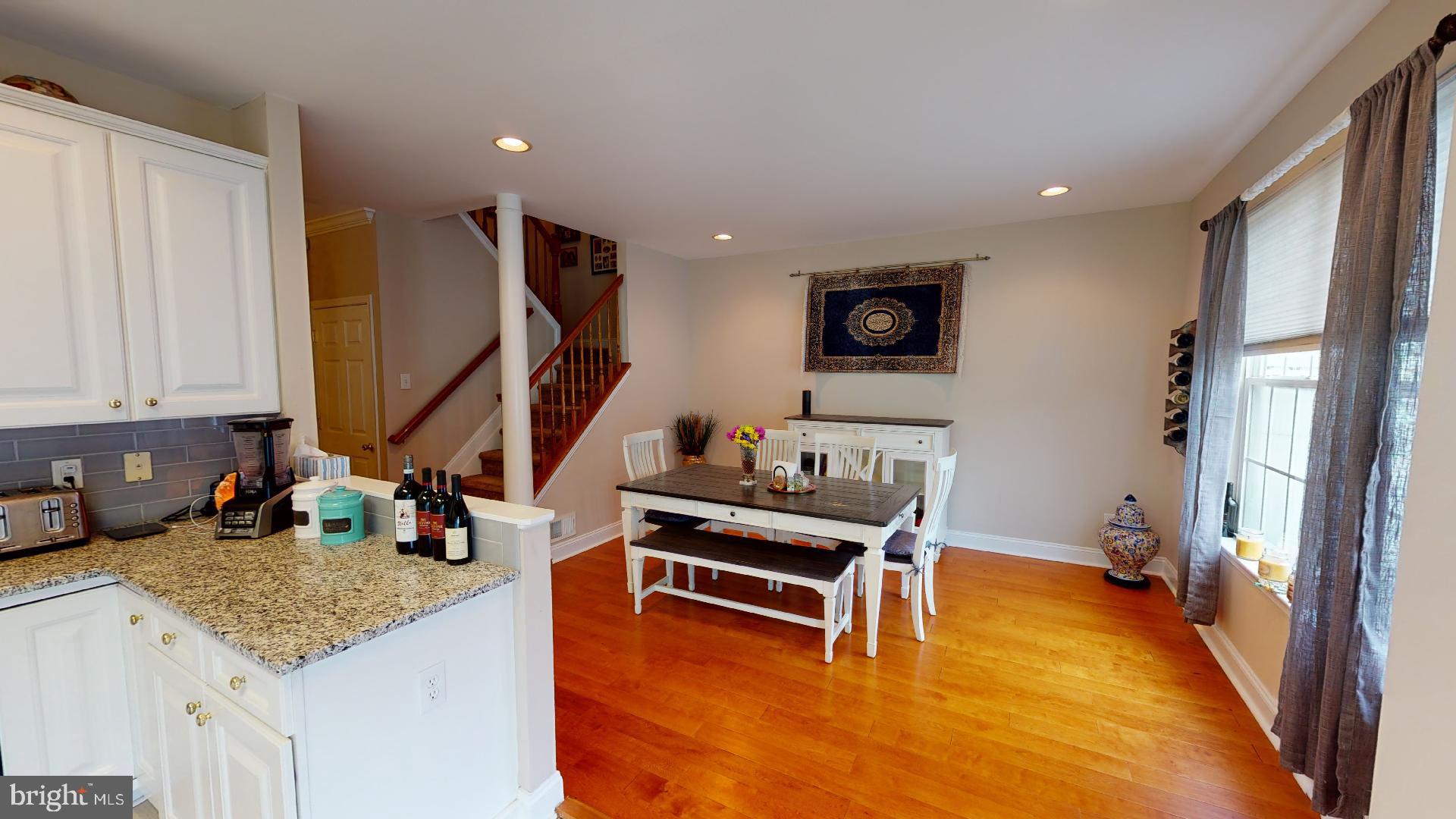 6 York Road Princeton Junction, NJ 08550 - Photo 12 of 54 Family Room being used as a Breakfast Area