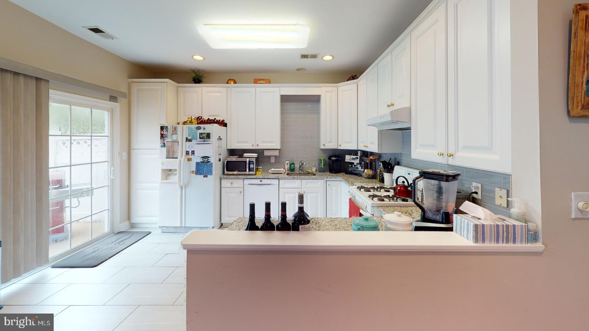 6 York Road Princeton Junction, NJ 08550 - Photo 10 of 54 Kitchen