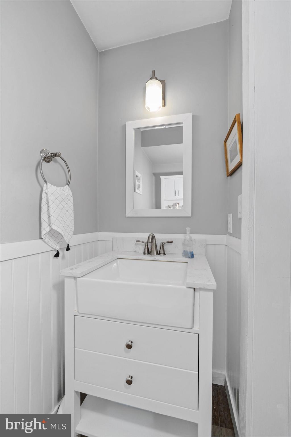 200 North Mill Road Kennett Square, PA 19348 - Photo 10 of 39 First Floor Powder Room