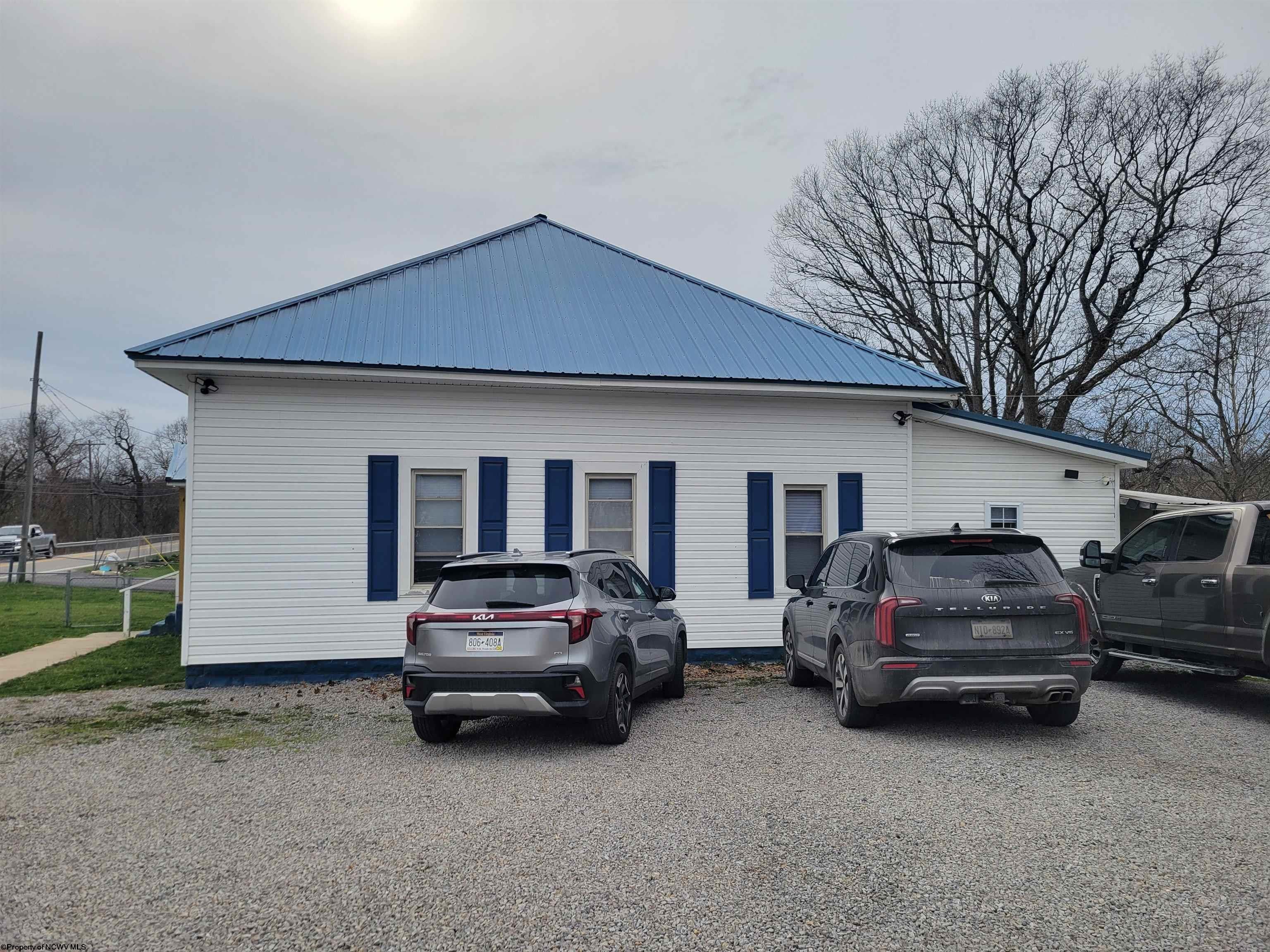4210 Meadowbrook Road Bridgeport, WV 26330 - Photo 9 of 29 Gallery Image 9