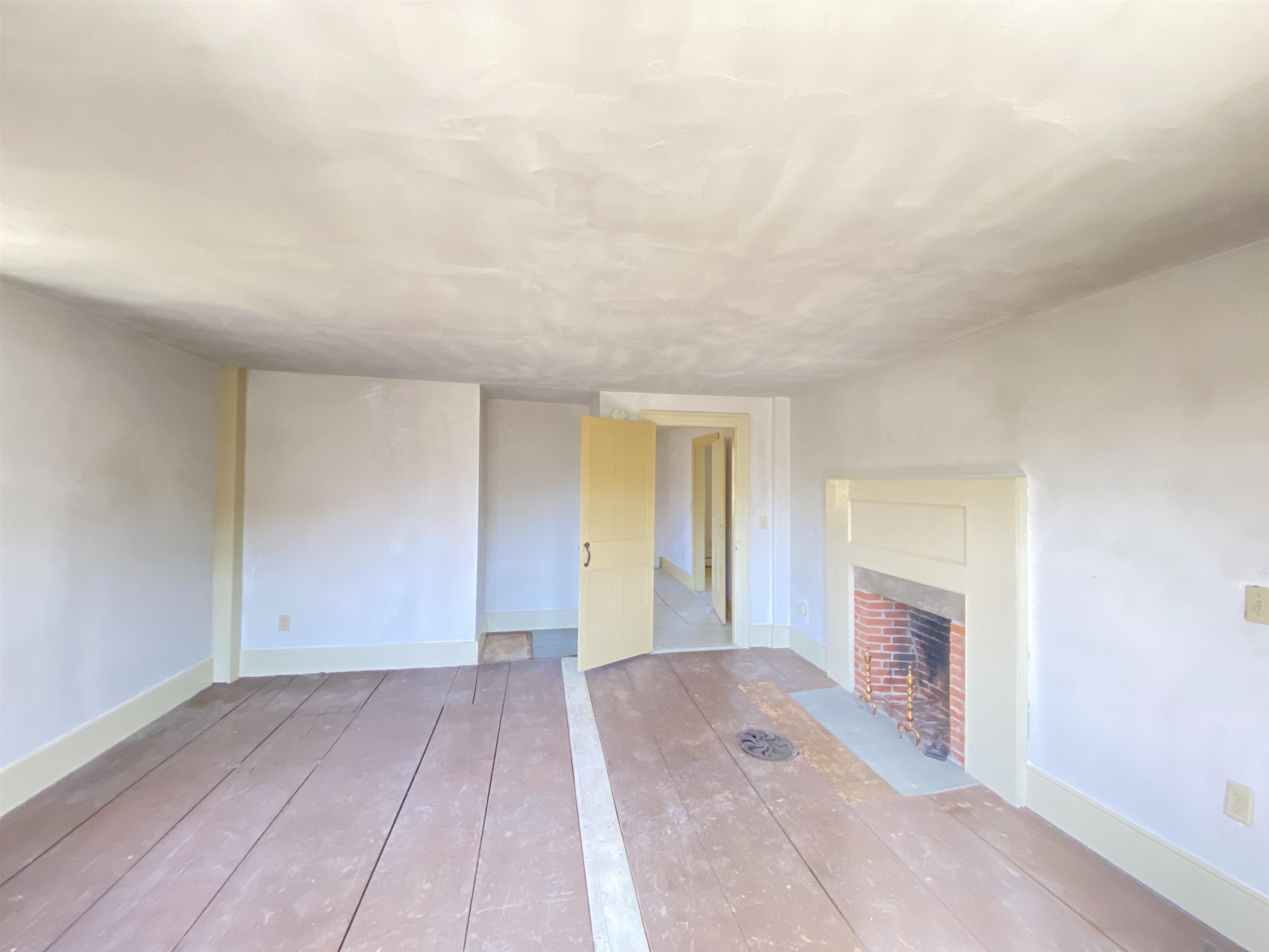 75 Lyon Road Royalton, VT 05068 - Photo 18 of 36