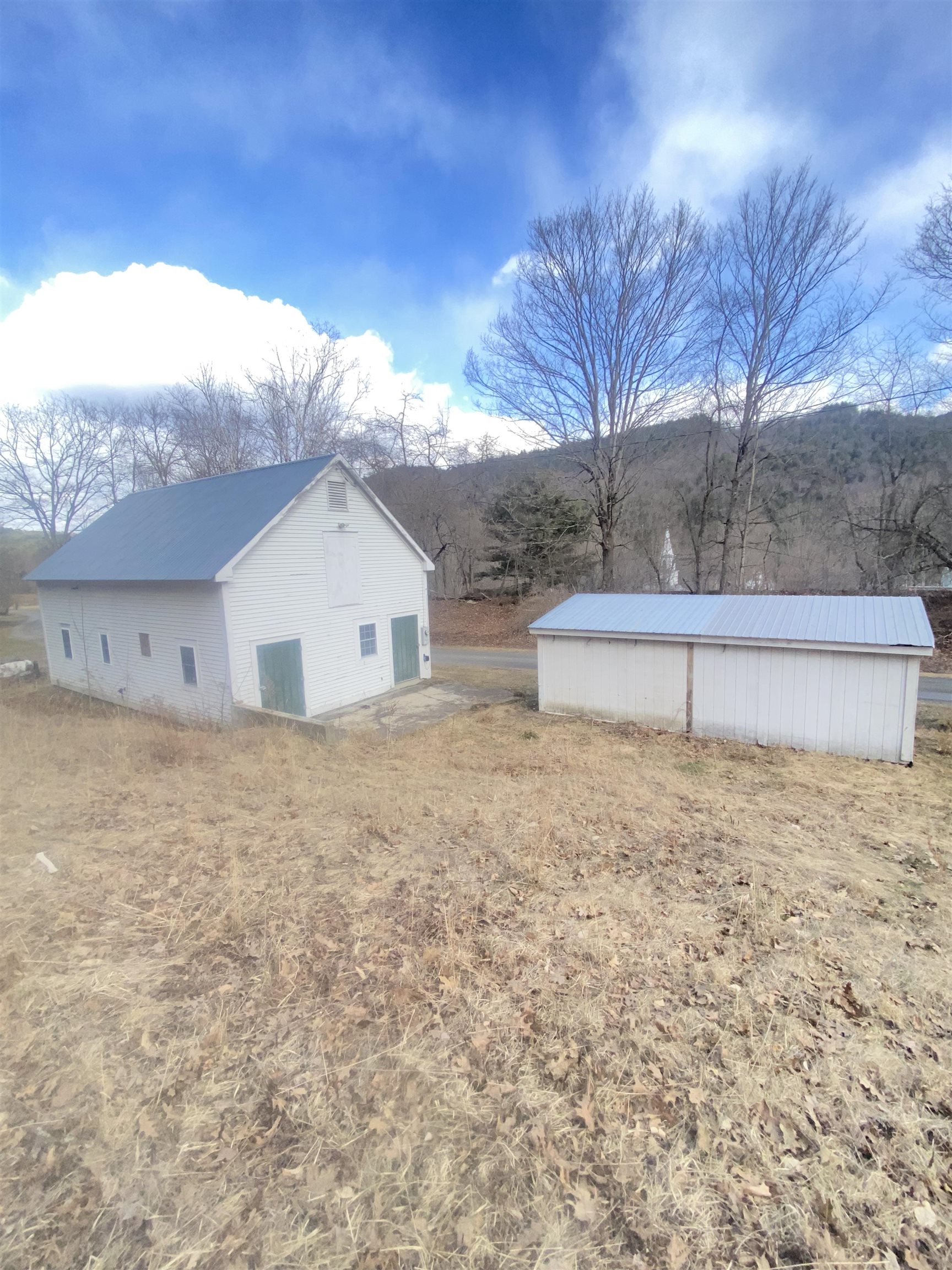 75 Lyon Road Royalton, VT 05068 - Photo 9 of 36