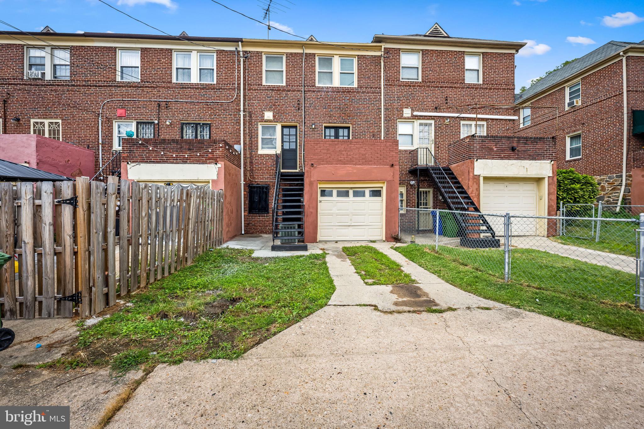 1509 Ralworth Road Baltimore, MD 21218 - Photo 27 of 32 Charming brick townhomes with private entrances.