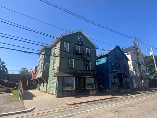 $2,000 | 90 Spruce Street, Unit 2, Providence, RI 02903