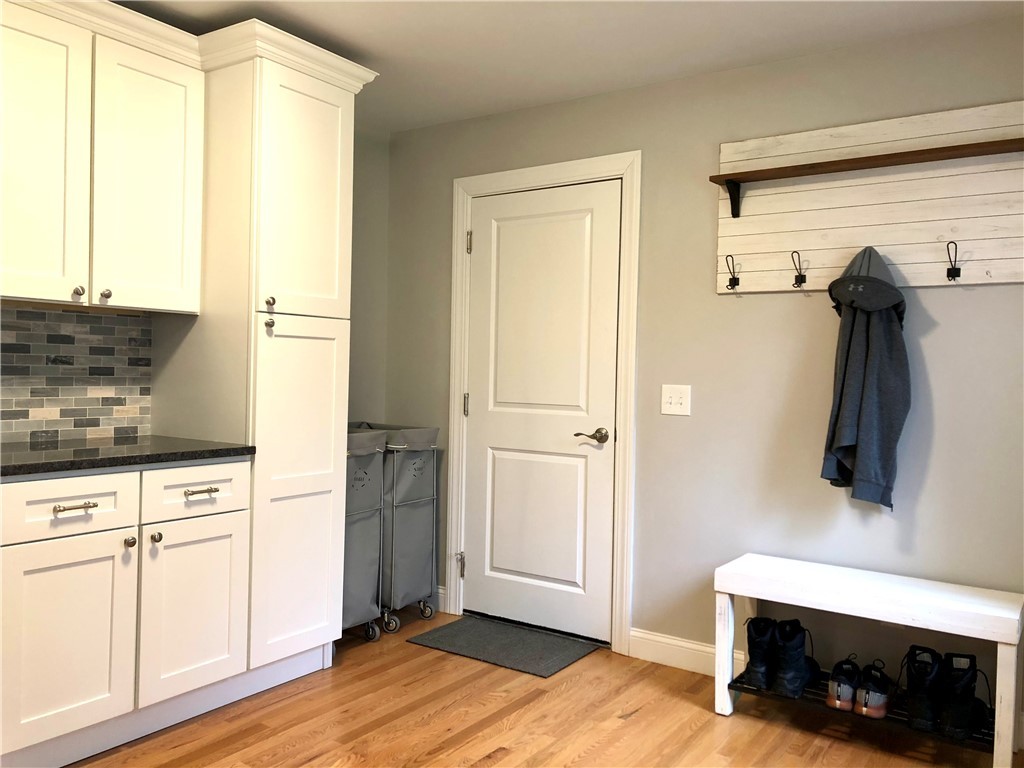 305 Franklin Road Coventry, RI 02816 - Photo 6 of 39