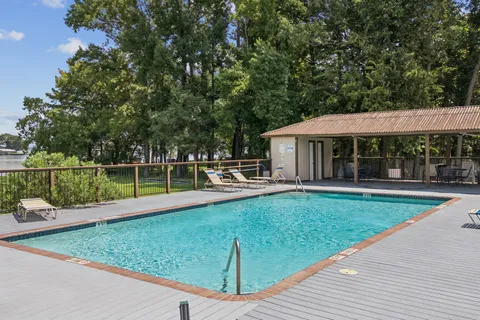 a view of a tennis court