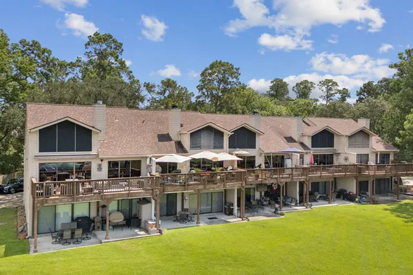 $360,000 | 500 River Road, Unit 106, Montgomery, TX 77356