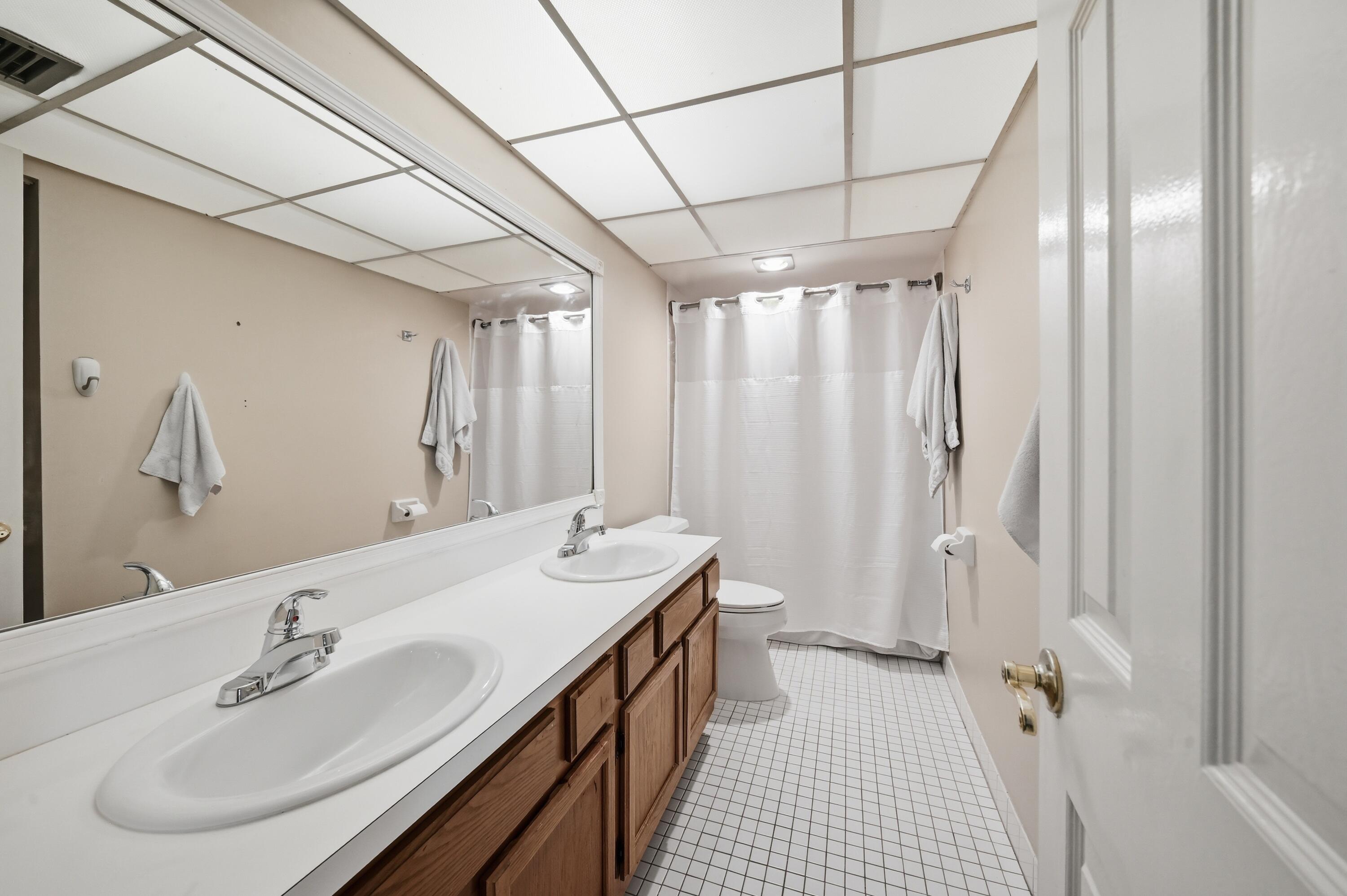 22068 Las Brisas Circle Boca Raton, FL 33433 - Photo 13 of 26 MLS 12 - HDR - Cindy 31